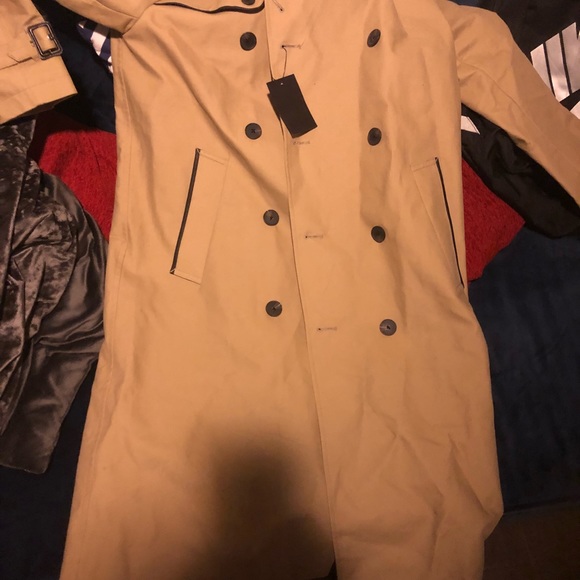 Brand new trench coat - Picture 1 of 3